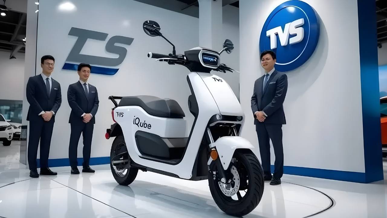 TVS iQube Electric 2026 Debuts High-Range 445km, Fast Charging & Efficient Hub Motor